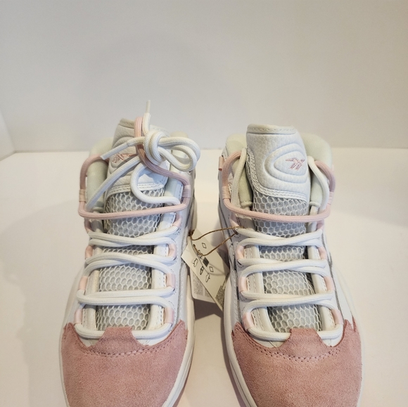 Reebok Question Mid Iverson Pink Toe Kids Size 6/Womens 7.5 White Pink GX9357 - Picture 3 of 8